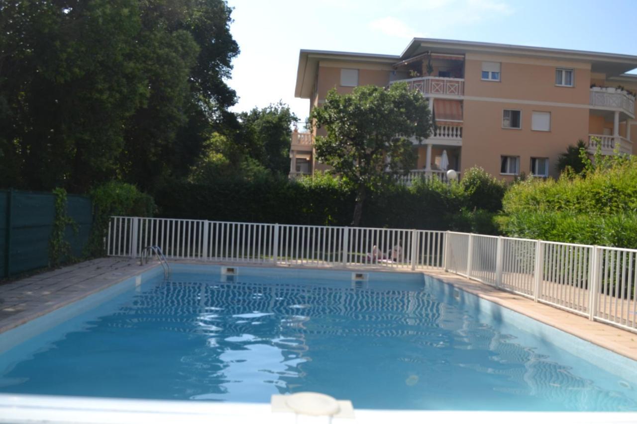 Tranquille Avec Jardin Et Piscine Appartement